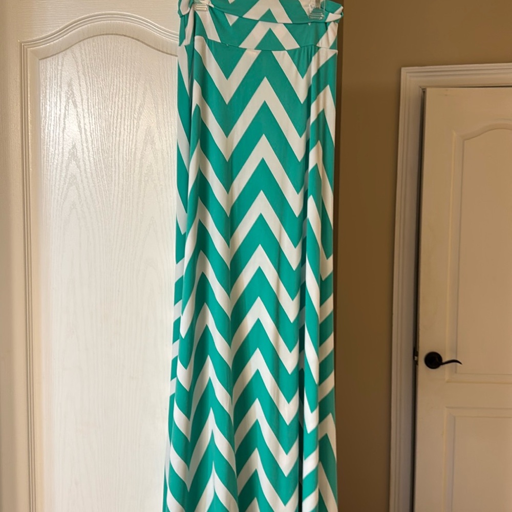 Green and white Chevron maxi skirt